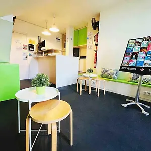 Gæstehus And Basic Universitat For Young