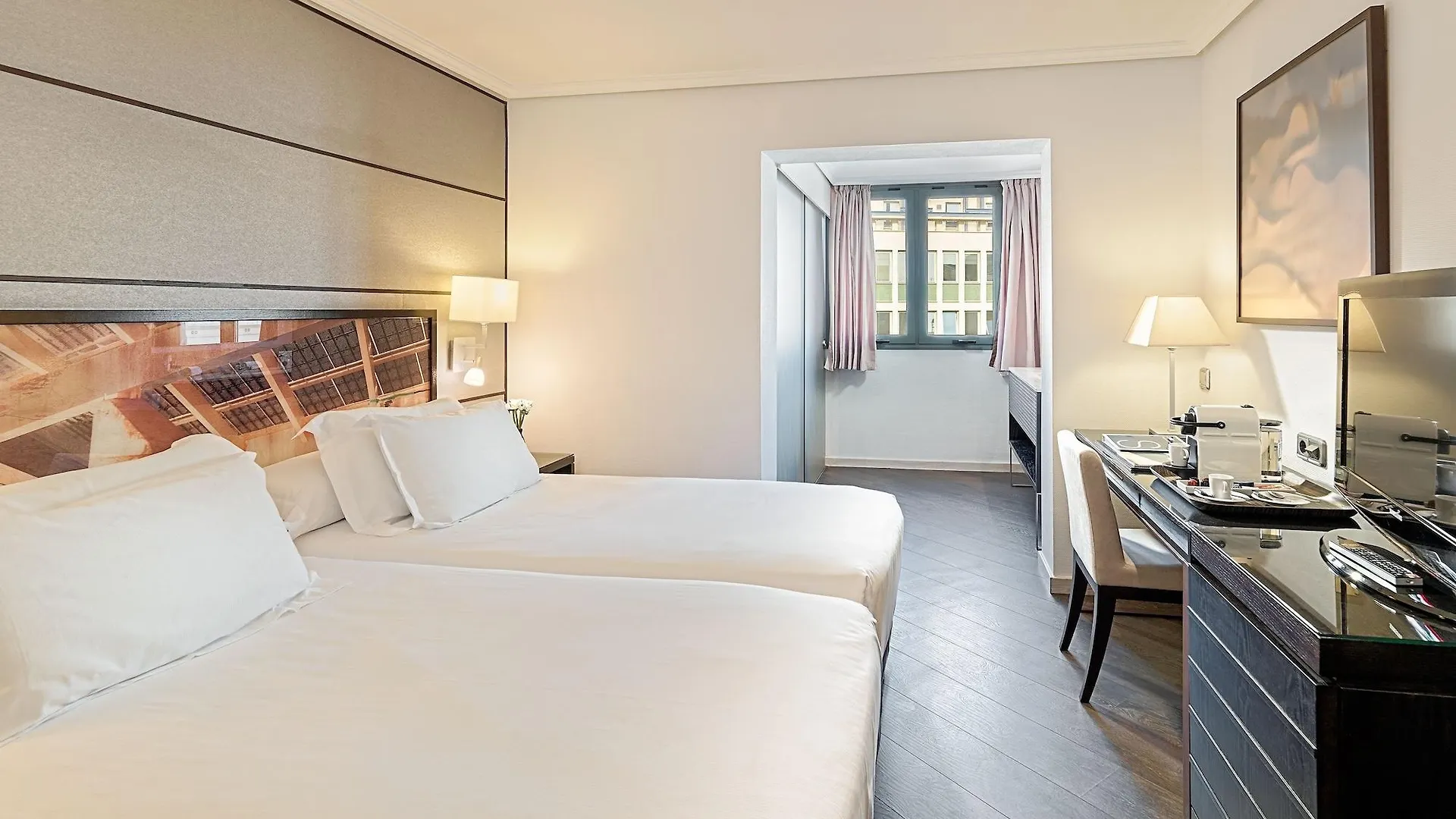 H10 Universitat (Adults Only) Barcelone 4*,