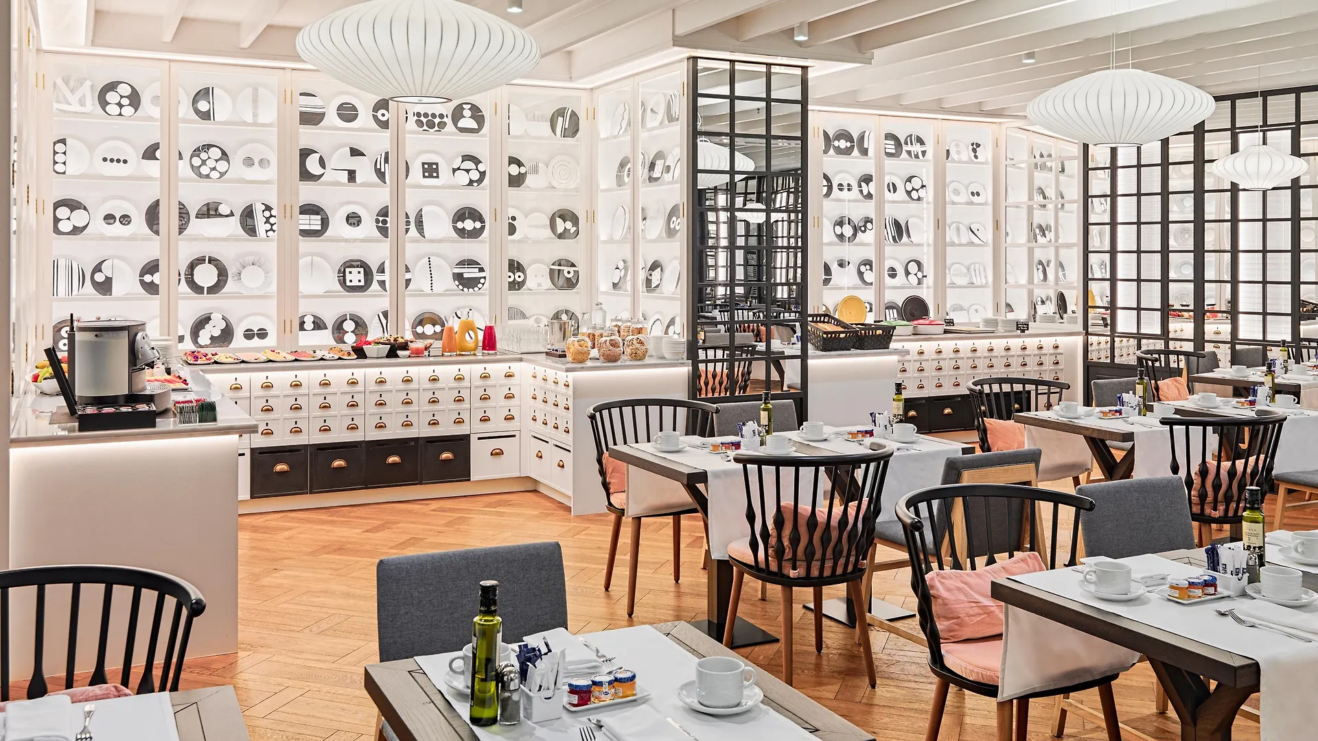 H10 Universitat (Adults Only) Barcelona 4*,