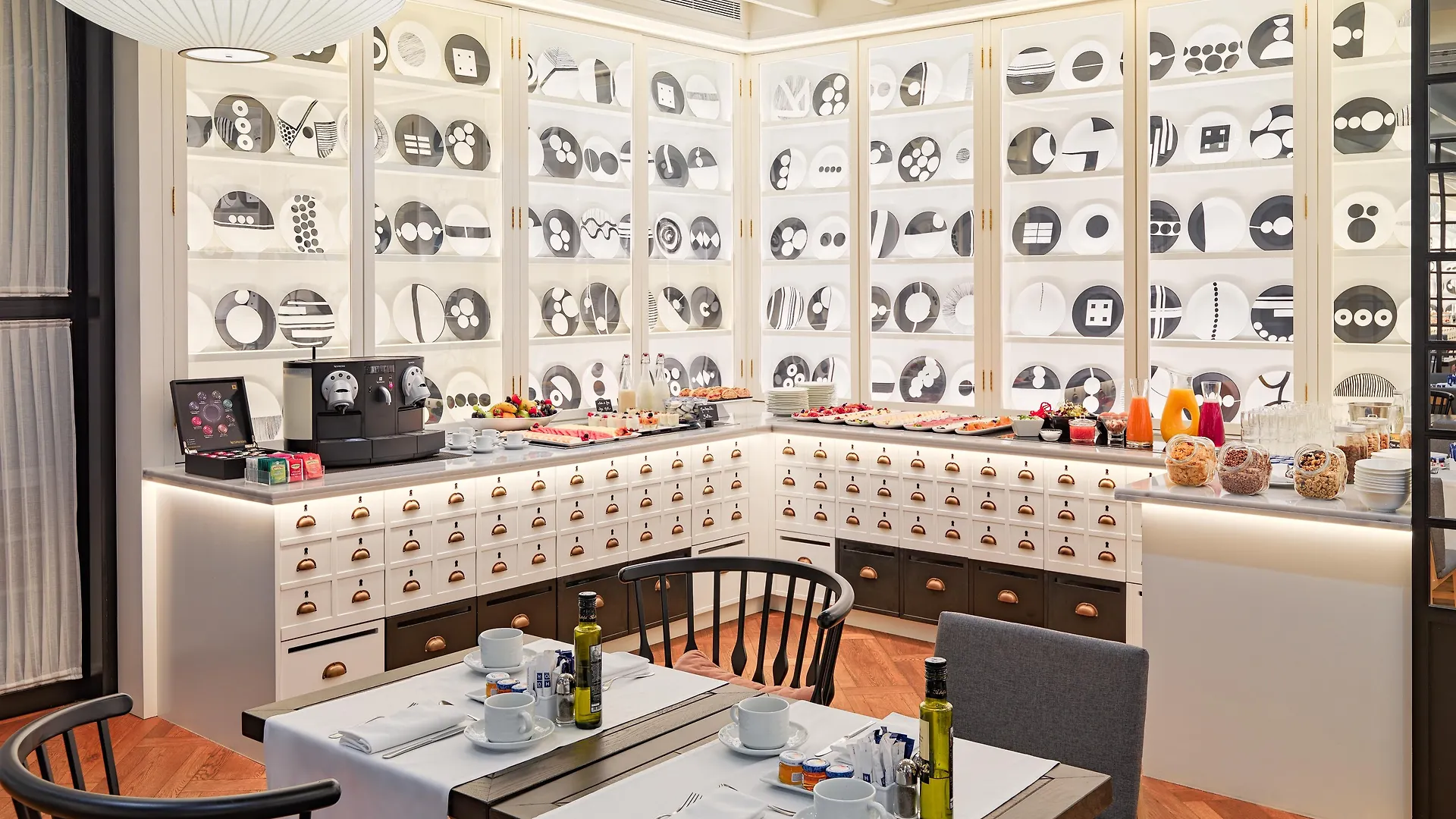 Hotel H10 Universitat (Adults Only) Barcelona