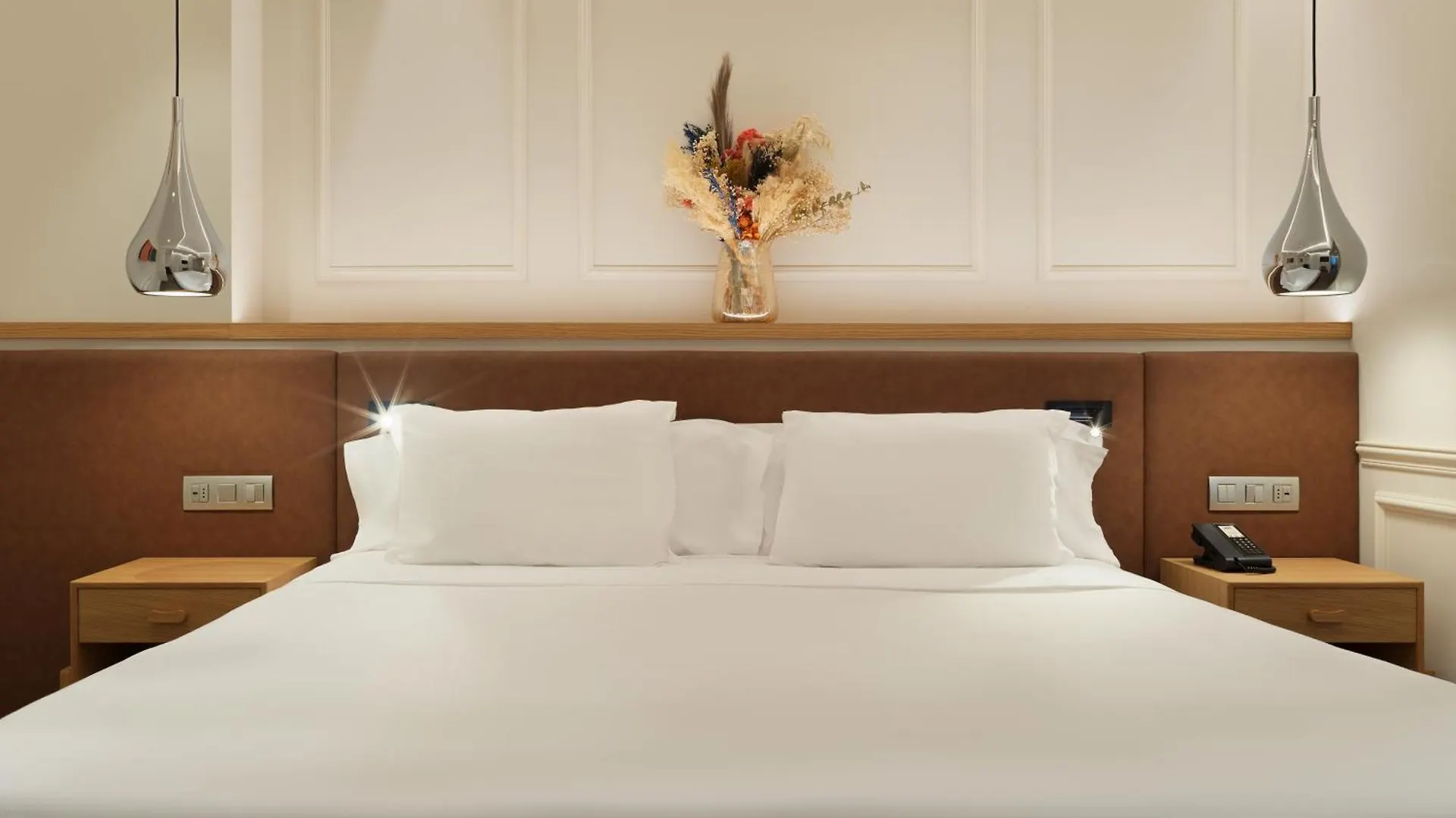 Hotel H10 Universitat (Adults Only) Barcelona